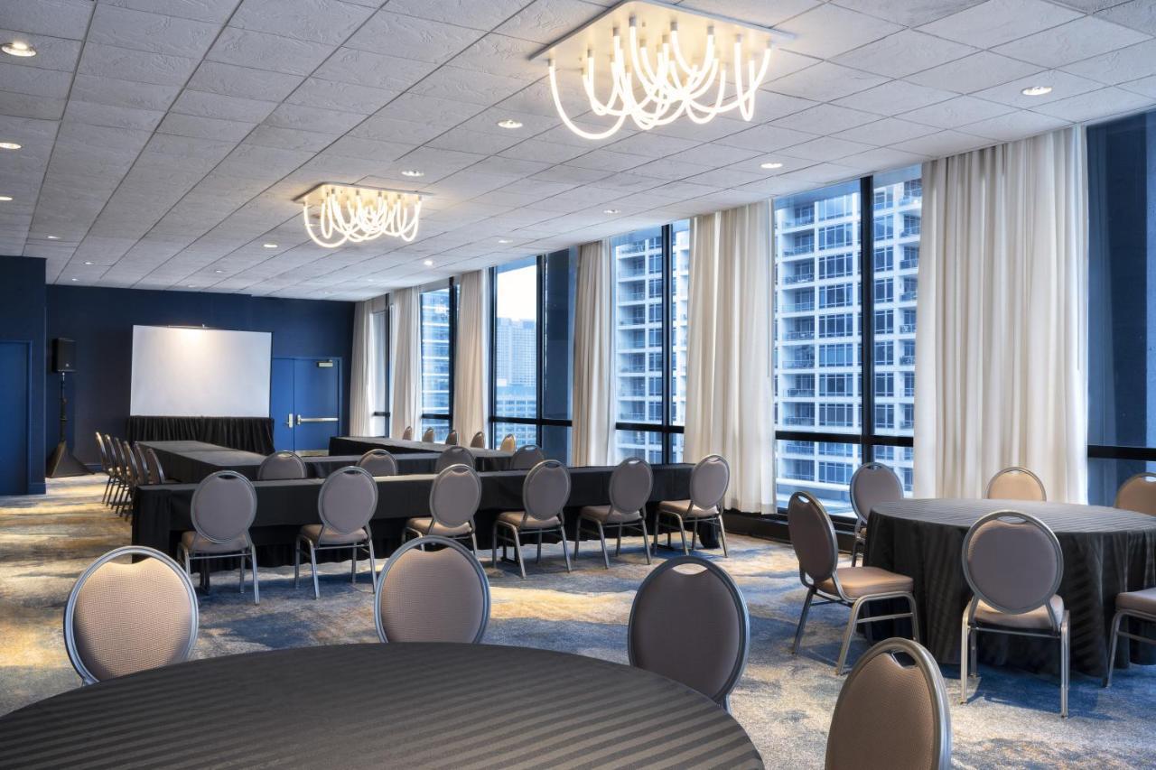 Voco Chicago Downtown - Riverwalk By Ihg Extérieur photo